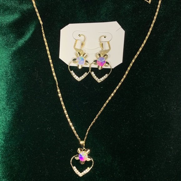 💥Just Reduced💥Gorgeous Italian Gold Necklace set - Picture 2 of 8